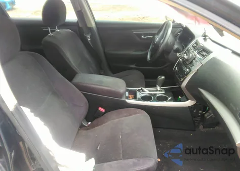 2013 Nissan Altima 2.5 S z USA, uszkodzony, nr VIN 1N4AL3AP1DN512079